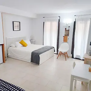 La Lleona Apartment Girona